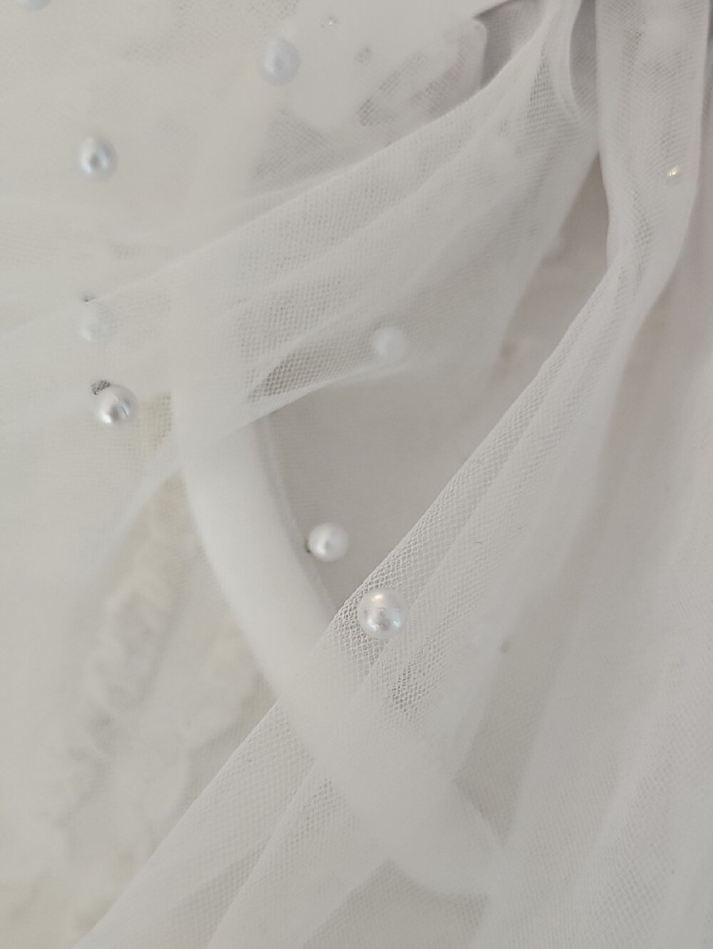 Bridal 'Bride' Headband with White Veil - Picture 3 of 3